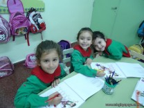 Aprendiendo Inglés en Salas de 5