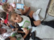 Los alumnos de Salas de 5 trabajando en el Campo Deportivo