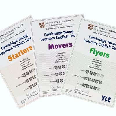 Entrega de certificados de la Universidad de Cambridge