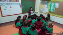 Los niños de sala de 4 mostraron fotos de su familia a sus compañeritos